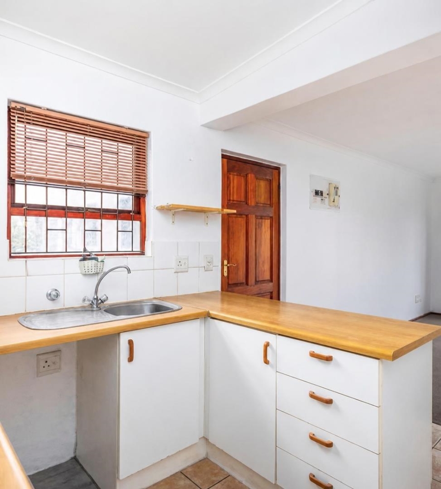 2 Bedroom Property for Sale in Parklands Western Cape